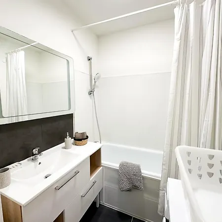 Lumineux Avec Balcon Parking Prive * Brest