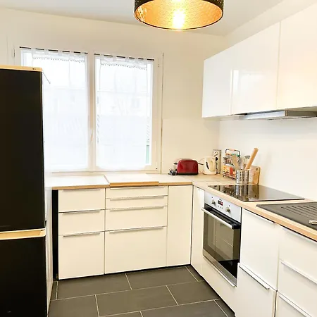 Lumineux Avec Balcon Parking Prive *